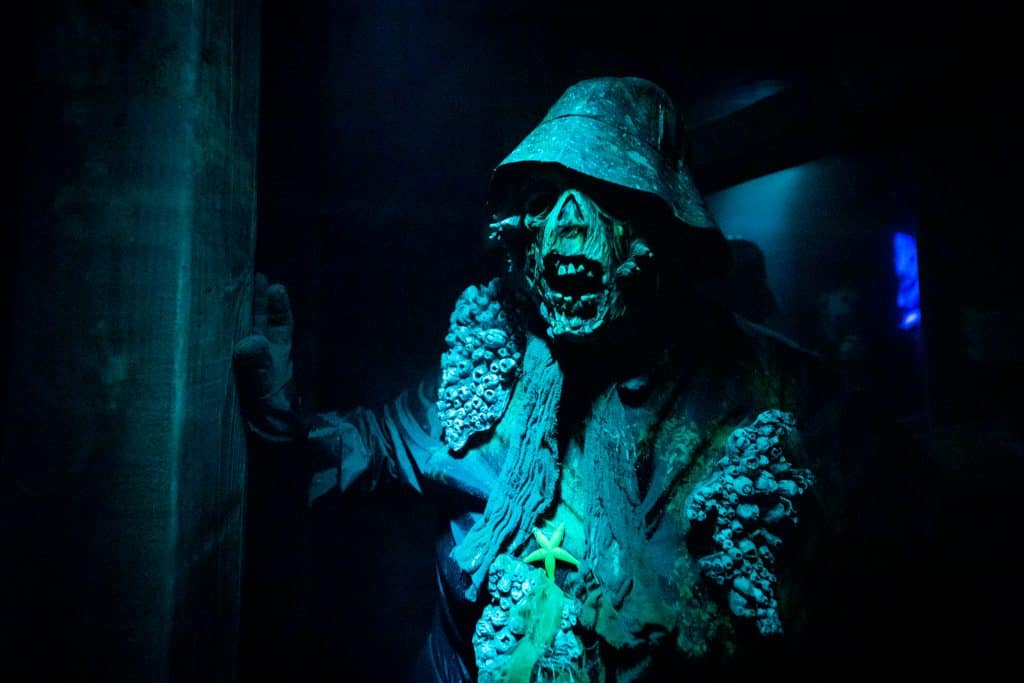 Dead Man's Pier: Winter's Wake at Halloween Horror Nights 2022